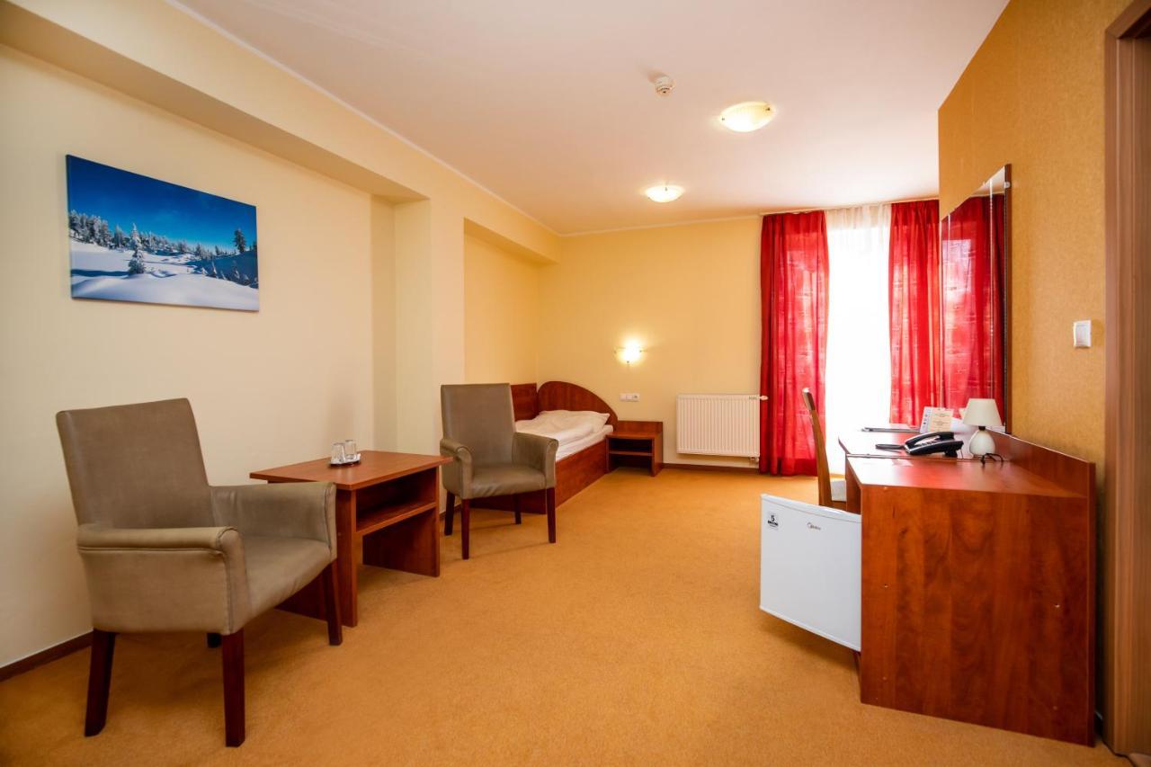 Hotel Boss زيلينا المظهر الخارجي الصورة